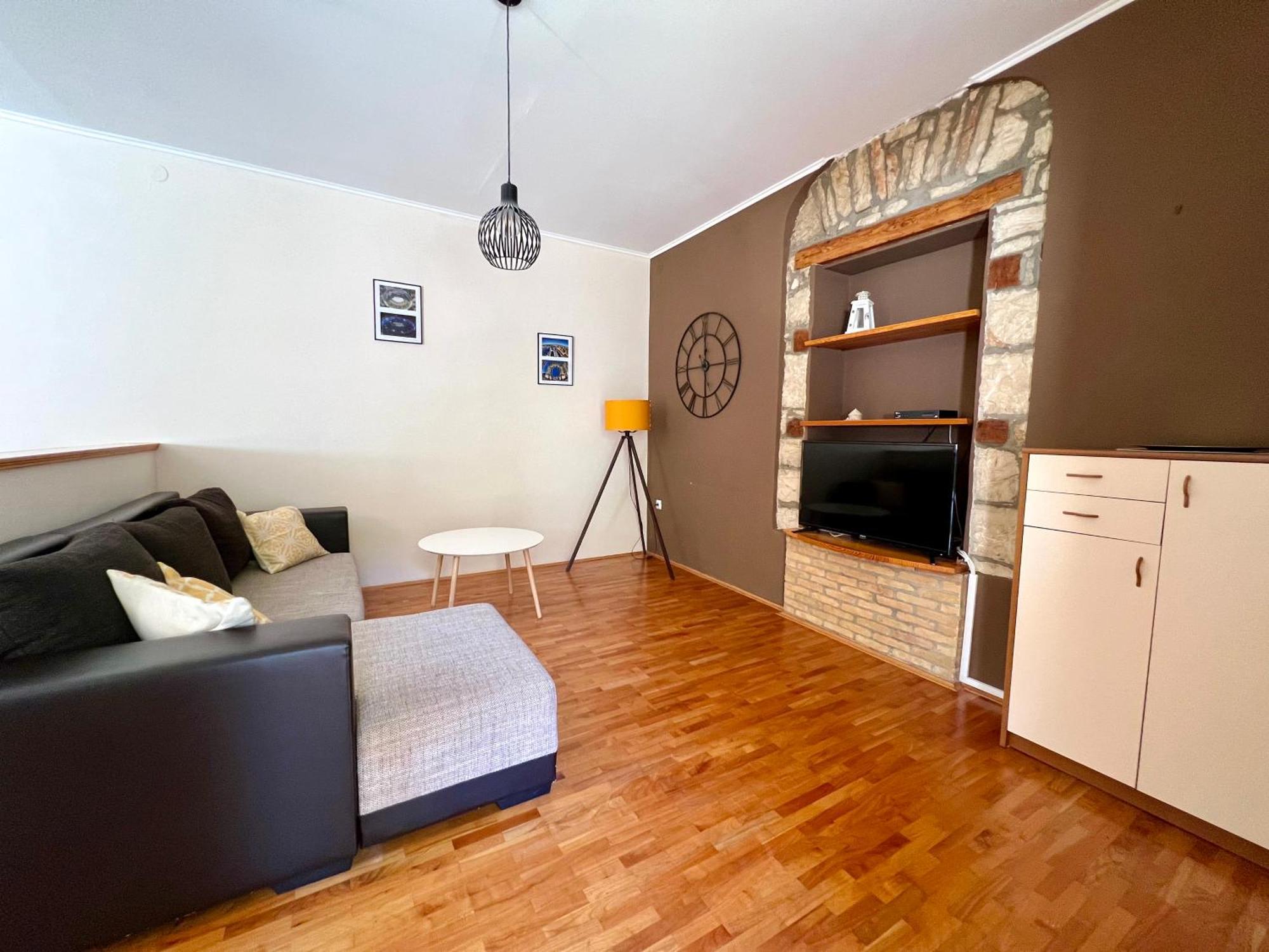 Apartma V&v *